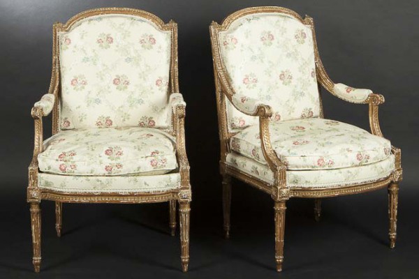 Paire de fauteuils Bois doré Epoque Louis XVI