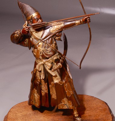 Archer en bronze patiné et or   JAPON XIX° siècle