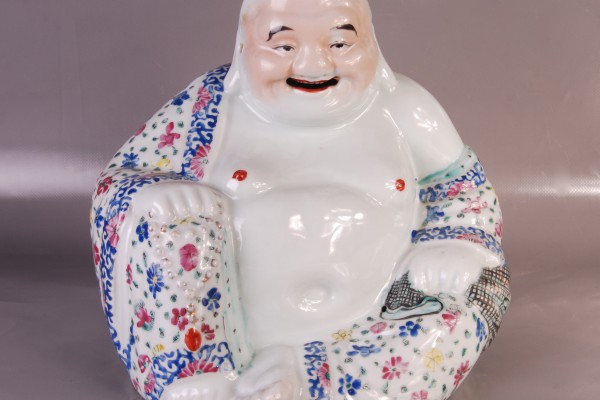 Bouddha en porcelaine CHINE          XX° siècle