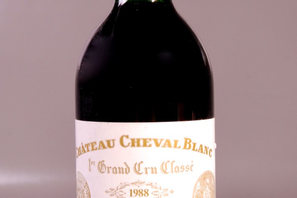 Château CHEVAL BLANC     1988